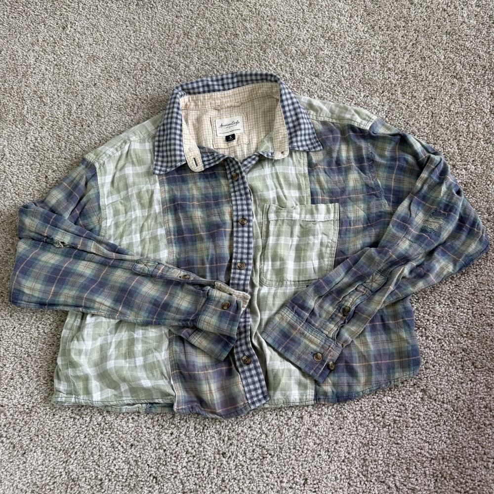 American Eagle Outfitters Shirt Womens S Green Blue Plaid Cropped Button Up Top